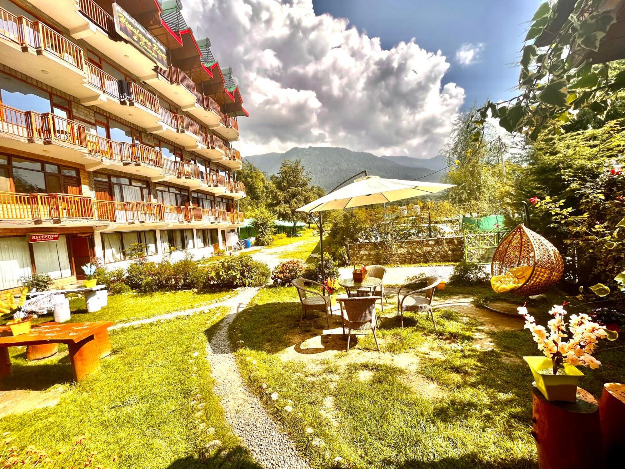 Himalayan Fort Resort, Manali - !!Riverside Property !! Big Garden With Bonfire !! Guest Preferred !! Scenic River & Mountain View !! Big Parking !! Luxury Balcony Rooms !! Playing Zone !! Property Of The Year - Manali (Himachal Pradesh) — Photos 3